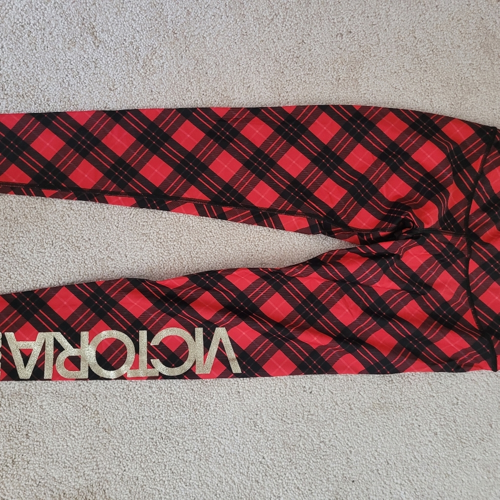 Victoria Secret SPORT Plaid leggings size Small